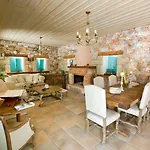 Aparthotel Pandora Pírgos Dhiroú