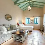 Aparthotel Pandora Pyrgos Dirou