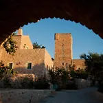 Pandora Aparthotel