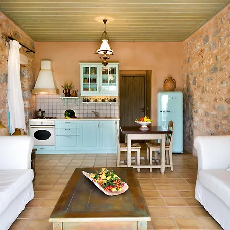 Pandora Aparthotel Pírgos Dhiroú