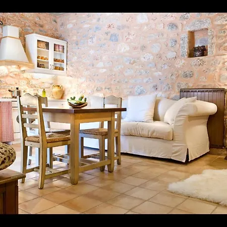 Pandora 3* Pyrgos Dirou