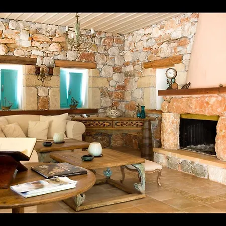 Pandora 3* Pyrgos Dirou